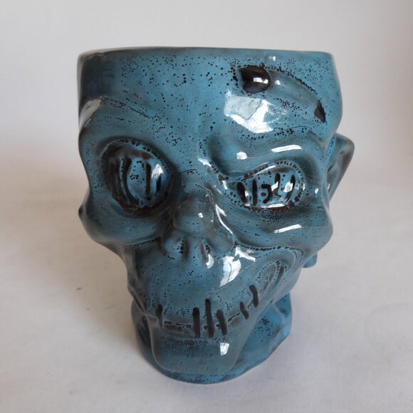 NEW 2012 1ST ED DISNEY TRADER SAM’S ENCHANTED BAR SHRUNKEN ZOMBIE HEAD TIKI MUG - Picture 11 of 14